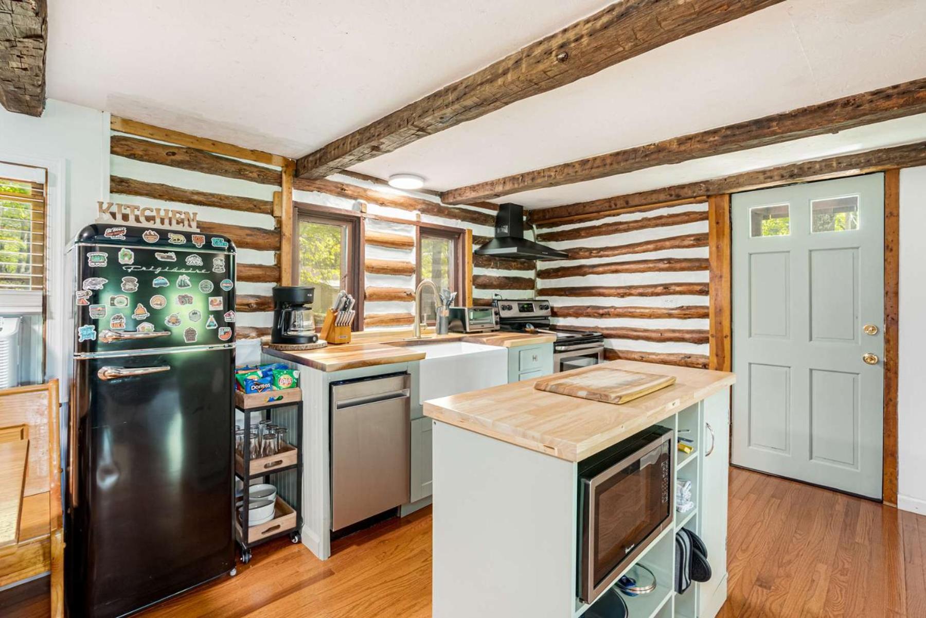 Modernized Log Cabin W Hot Tub Fire Pit & Views Berkeley Springs Zewnętrze zdjęcie